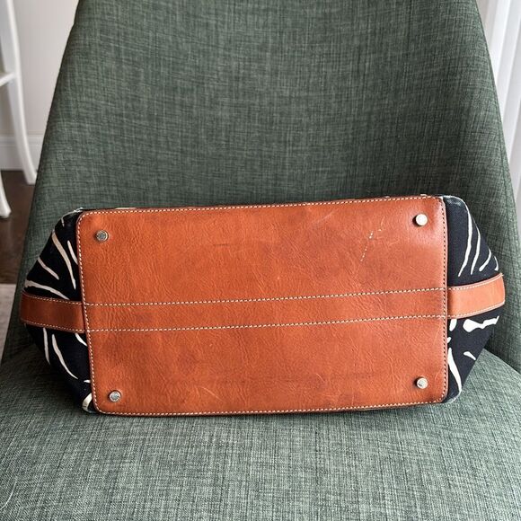 Kate Spade large Navy blue and Brown leather Tote with Floral Accents polka dots - Picture 7 of 15